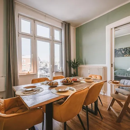 Sadebo 1 Bis 16 Gaeste In 3 Apartment