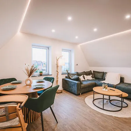 Sadebo 1 Bis 16 Gaeste In 3 Apartment Lubeck